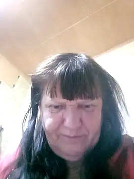 Snapshot of Apeesynka55211 chatting on 10-17-25, 02:59 Apeesynka55211 online show from 10-17-25, 02:59