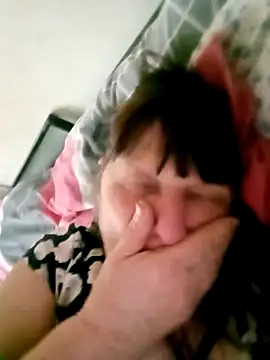 Snapshot of Apeesynka55211 chatting on 11-17-25, 10:21 Apeesynka55211 online show from 11-17-25, 10:21