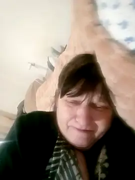 Snapshot of Apeesynka55211 chatting on 12-19-25, 03:30 Apeesynka55211 online show from 12-19-25, 03:30