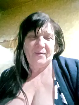 Snapshot of Apeesynka55211 chatting on 02-13-26, 09:11 Apeesynka55211 online show from 02-13-26, 09:11