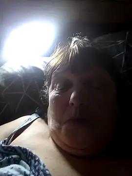 Snapshot of Apeesynka55211 chatting on 03-01-26, 10:01 Apeesynka55211 online show from 03-01-26, 10:01