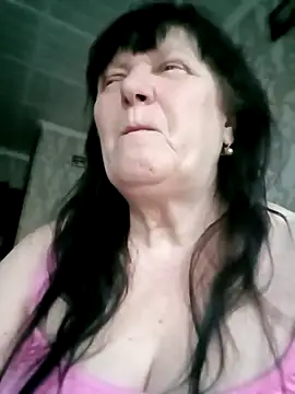 Snapshot of Apeesynka55211 chatting on 03-12-26, 03:40 Apeesynka55211 online show from 03-12-26, 03:40