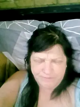 Apeesynka55211 online show from 04-21-26, 12:45