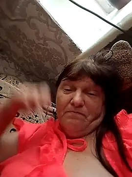 Apeesynka55211 online show from 06-13-26, 02:26