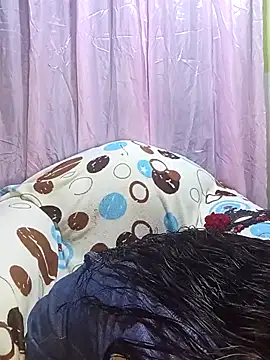 Snapshot of linda_swett chatting on 11-22-25, 06:18 linda swett online show from 11-22-25, 06:18