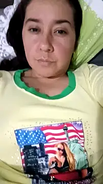 Snapshot of linda_swett chatting on 01-14-26, 01:00 linda swett online show from 01-14-26, 01:00