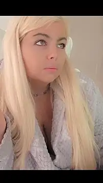 Snapshot of Siren-xiv chatting on 10-01-25, 12:11 Siren-xiv online show from 10-01-25, 12:11