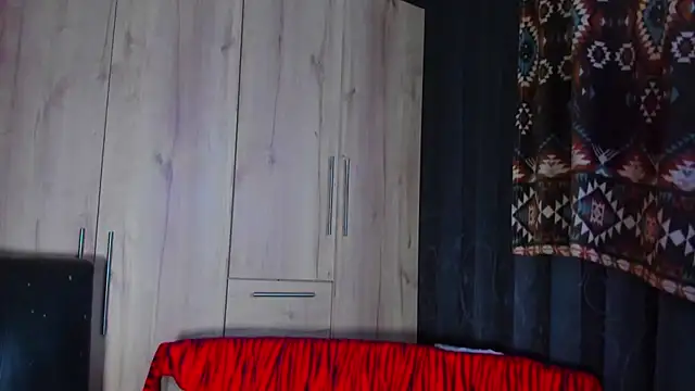 RobertaxGutierrez online show from 04-26-26, 07:17