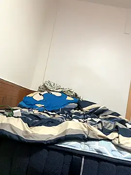 UrfavDilf69 online show from 11-11-25, 12:27