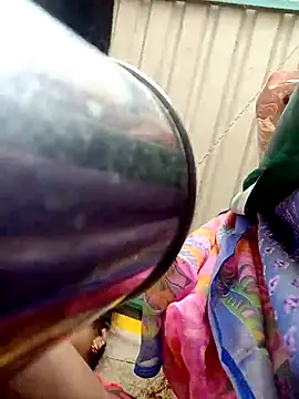 Snapshot of harinisree chatting on 11-13-25, 04:00 harinisree online show from 11-13-25, 04:00