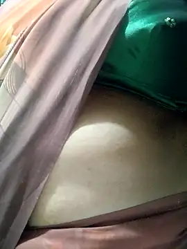 Snapshot of harinisree chatting on 11-15-25, 01:07 harinisree online show from 11-15-25, 01:07