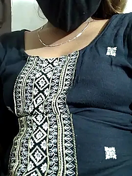 Hotty ruvi online show from 11-02-25, 06:10