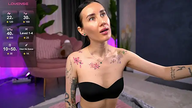 SerenaVelour online show from 10-24-25, 10:11