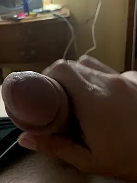 Snapshot of -bunny06 chatting on 10-04-25, 10:41 -bunny06 online show from 10-04-25, 10:41