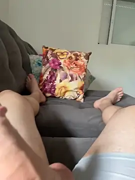 Snapshot of luizrgg chatting on 12-22-25, 04:37 luizrgg online show from 12-22-25, 04:37