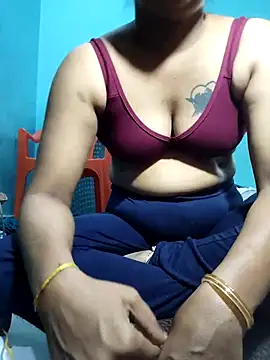 Snapshot of Kanneeswari chatting on 11-04-25, 09:30 Kanneeswari online show from 11-04-25, 09:30