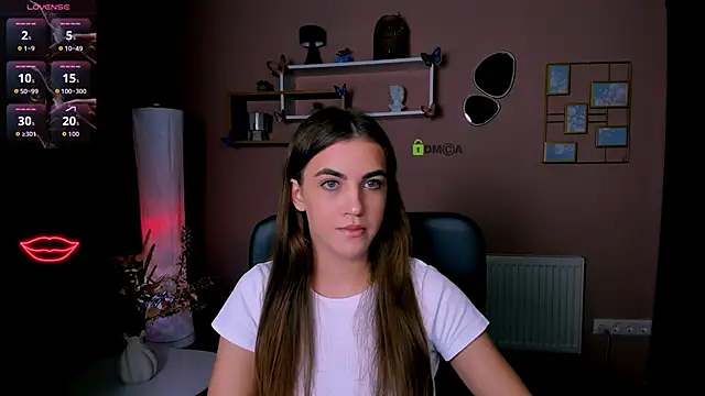 Snapshot of lina_fox12 chatting on 11-10-25, 02:05 lina fox12 online show from 11-10-25, 02:05