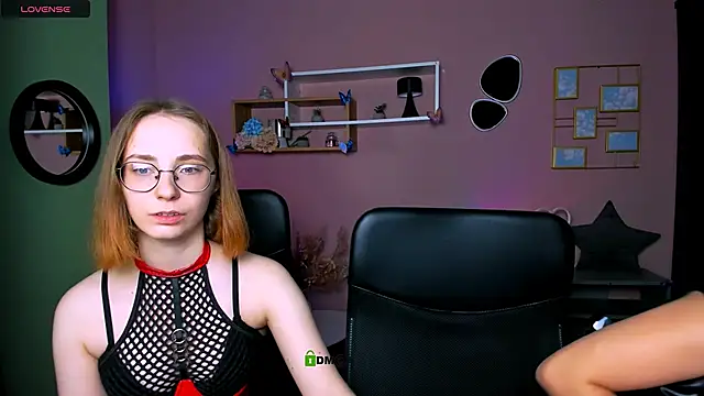 Snapshot of lina_fox12 chatting on 12-17-25, 01:17 lina fox12 online show from 12-17-25, 01:17