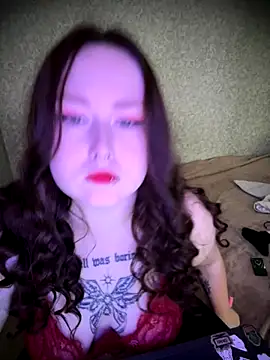 BambiGlow online show from 10-08-25, 06:00