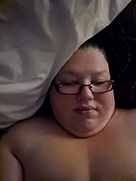 Snapshot of Budd_Bunney chatting on 12-18-25, 02:56 Budd Bunney online show from 12-18-25, 02:56