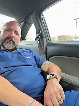 Snapshot of fuckadilf chatting on 11-25-25, 05:35 fuckadilf online show from 11-25-25, 05:35