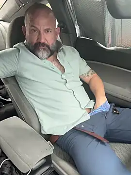 Snapshot of fuckadilf chatting on 02-27-26, 01:44 fuckadilf online show from 02-27-26, 01:44