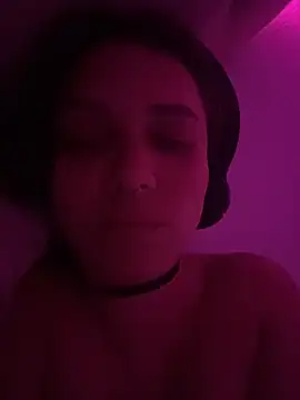 Snapshot of DreadPink chatting on 12-16-25, 03:55 DreadPink online show from 12-16-25, 03:55