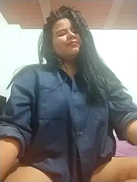 Snapshot of Tania_cruz_ chatting on 11-25-25, 04:01 Tania cruz online show from 11-25-25, 04:01