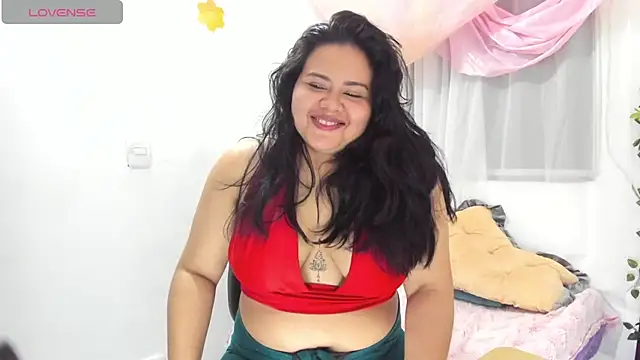 Snapshot of Tania_cruz_ chatting on 03-11-26, 03:12 Tania cruz online show from 03-11-26, 03:12