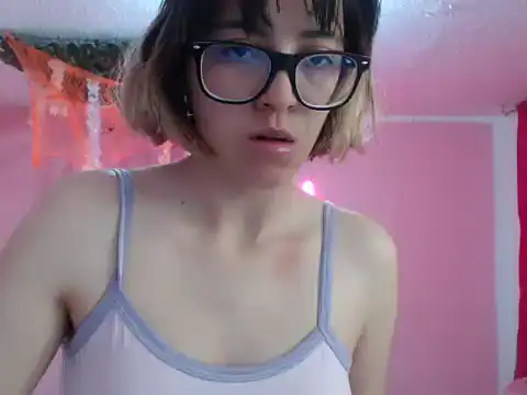 cristal hills 19 online show from 10-21-25, 05:35