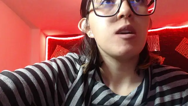 cristal hills 19 online show from 03-14-26, 02:44