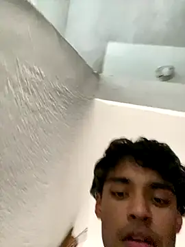 Snapshot of feetbooy chatting on 10-31-25, 08:10 feetbooy online show from 10-31-25, 08:10