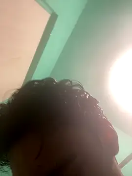 Snapshot of feetbooy chatting on 12-17-25, 11:55 feetbooy online show from 12-17-25, 11:55