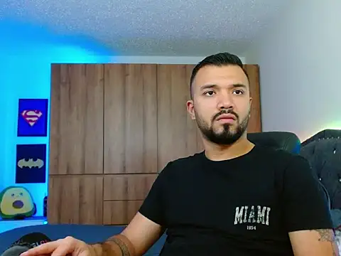 mathewv  online show from 11-15-25, 03:26