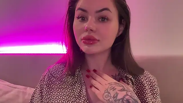 AlmaryKim online show from 09-19-25, 09:04