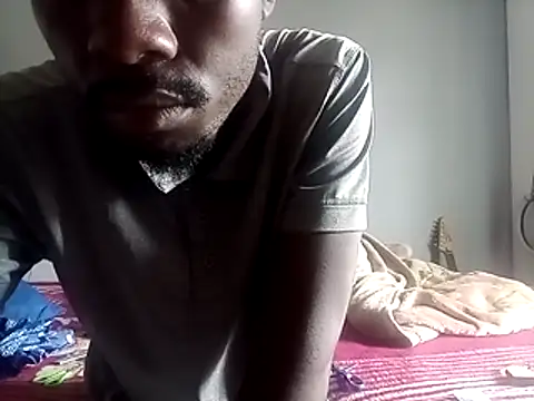 Snapshot of biGgslong01 chatting on 03-28-26, 08:25 biGgslong01 online show from 03-28-26, 08:25