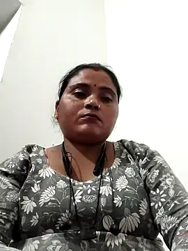 Monalisa22y online show from 10-24-25, 04:58