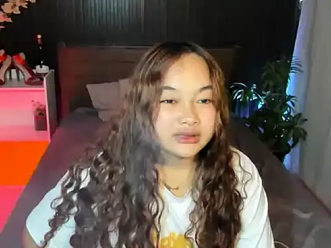 UrFavouriteCravings online show from 10-19-25, 12:55