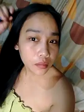 luna light23 online show from 10-16-25, 08:43