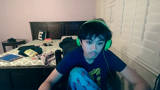 youngasianboy2007 online show from 04-27-26, 09:07