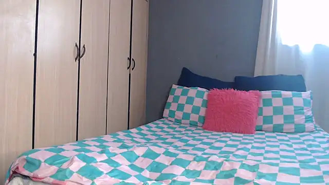 PIXIEBITCHXXX26 online show from 07-17-26, 11:06