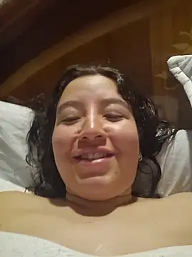 annyaparis online show from 11-16-25, 07:25