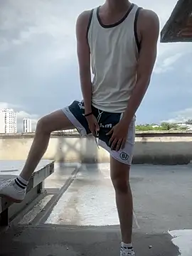 Snapshot of LiamMyst chatting on 12-15-25, 02:54 LiamMyst online show from 12-15-25, 02:54