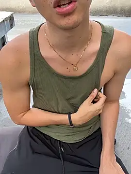 Snapshot of LiamMyst chatting on 12-20-25, 03:30 LiamMyst online show from 12-20-25, 03:30