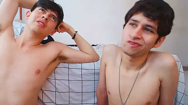 Snapshot of LiamMyst chatting on 12-21-25, 04:47 LiamMyst online show from 12-21-25, 04:47