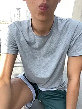 Snapshot of LiamMyst chatting on 02-08-26, 04:10 LiamMyst online show from 02-08-26, 04:10