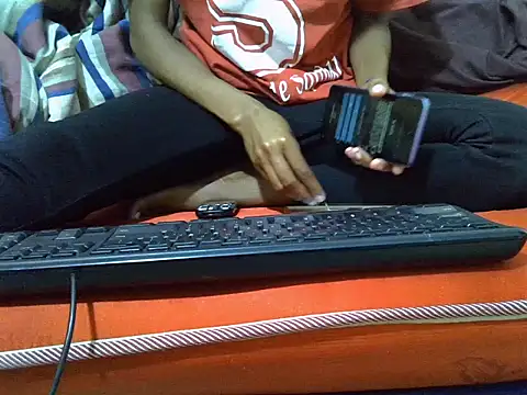 reneilwemat12 online show from 10-01-25, 12:44