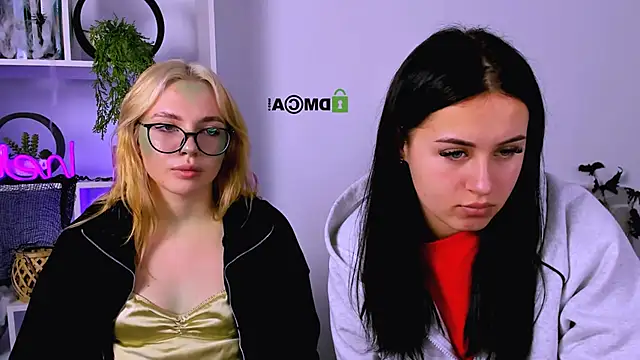 Snapshot of vivy_star1 chatting on 11-01-25, 08:11 vivy star1 online show from 11-01-25, 08:11