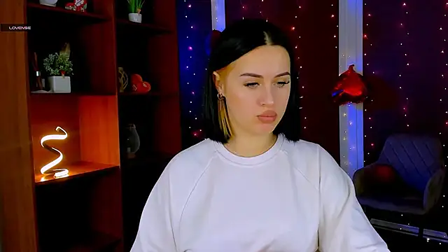 Snapshot of vivy_star1 chatting on 02-22-26, 07:34 vivy star1 online show from 02-22-26, 07:34