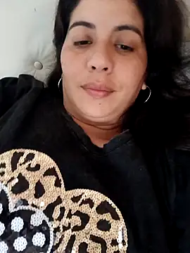 Snapshot of Benditofetiche chatting on 11-27-25, 01:02 Benditofetiche online show from 11-27-25, 01:02